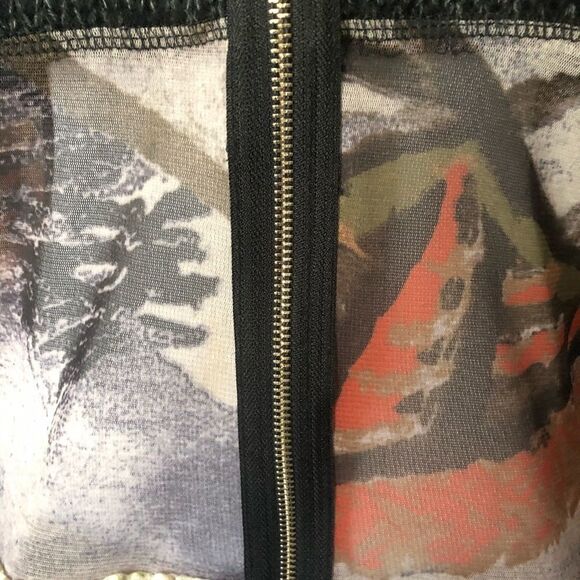 LULU-H Zip up Sweater - Picture 5 of 7